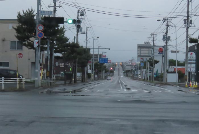 webnews今朝の北見/交差点から奥は常呂方面
