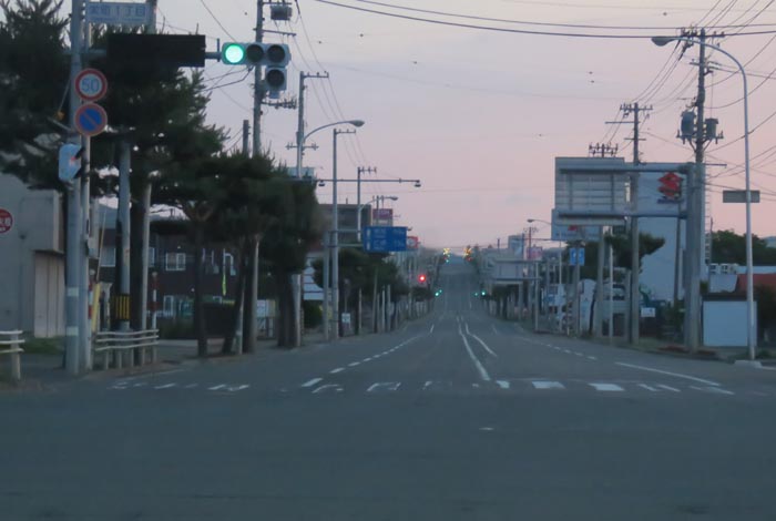 webnews今朝の北見/交差点から奥は常呂方面