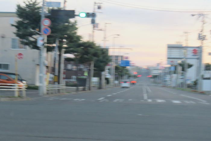 webnews今朝の北見/交差点から奥は常呂方面