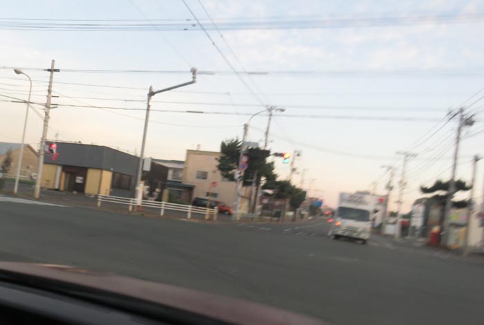 webnews今朝の北見/交差点から奥は常呂方面