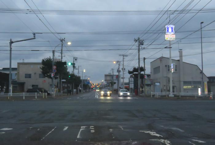 webnews今朝の北見/交差点から奥は常呂方面