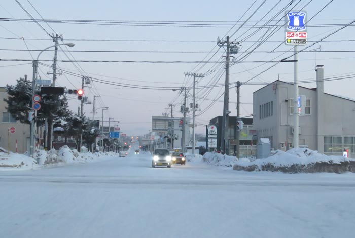 webnews今朝の北見/交差点から奥は常呂方面