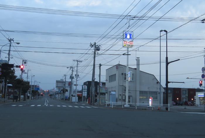 webnews今朝の北見/交差点から奥は常呂方面
