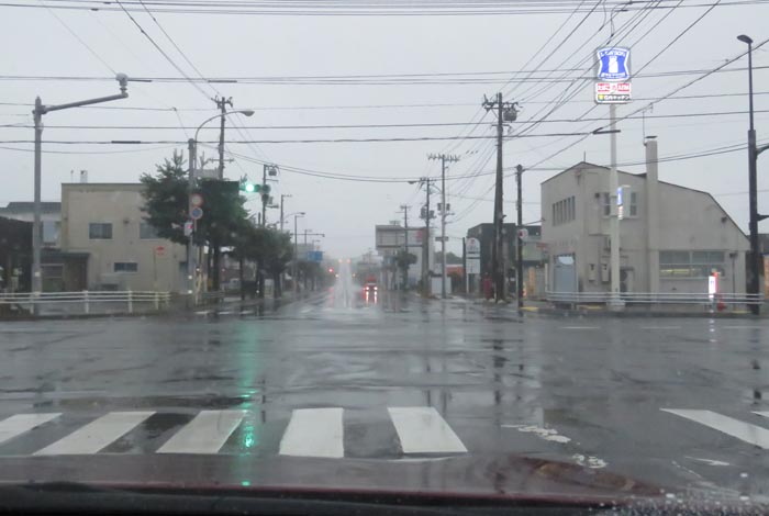 webnews今朝の北見/交差点から奥は常呂方面