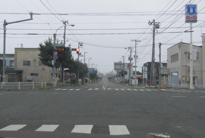 webnews今朝の北見/交差点から奥は常呂方面