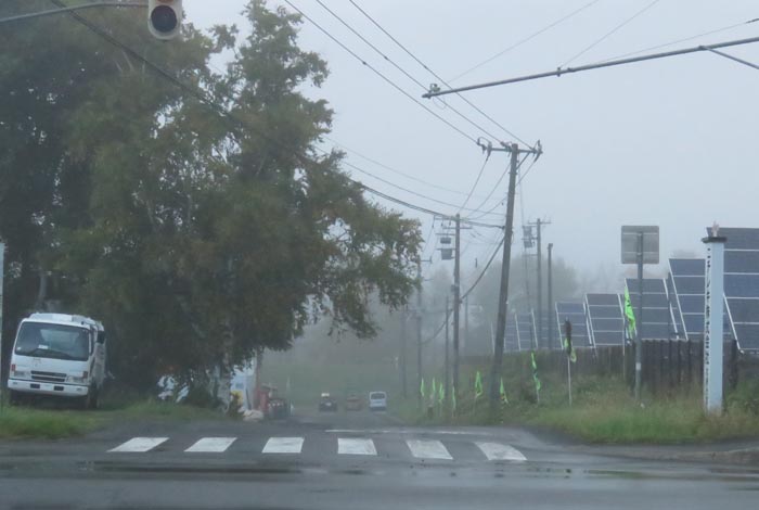 webnews今朝の北見/交差点から奥が無加川の右岸堤防