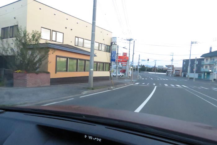 webnews今朝の北見/無加川橋を渡り南大通り交差点方向