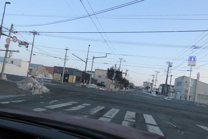 webnews今朝の北見/交差点から奥は常呂方面