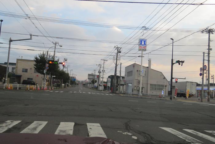 webnews今朝の北見/交差点から奥は常呂方面