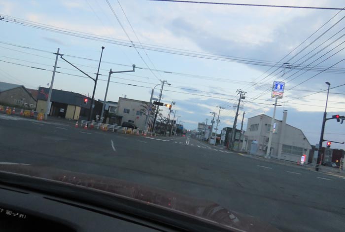 webnews今朝の北見/交差点から奥は常呂方面