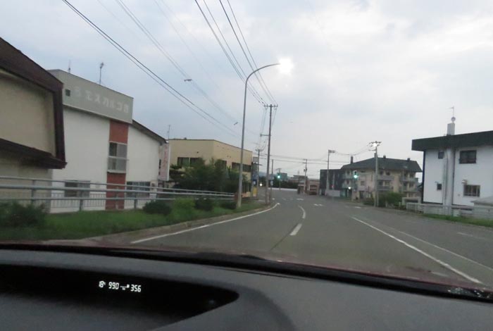 webnews今朝の北見/無加川橋を渡り南大通り交差点方向