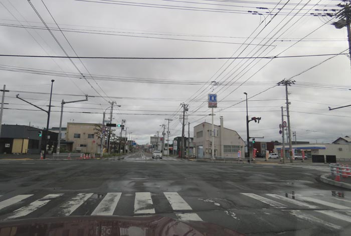 webnews今朝の北見/交差点から奥は常呂方面