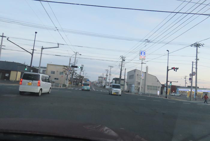 webnews今朝の北見/交差点から奥は常呂方面