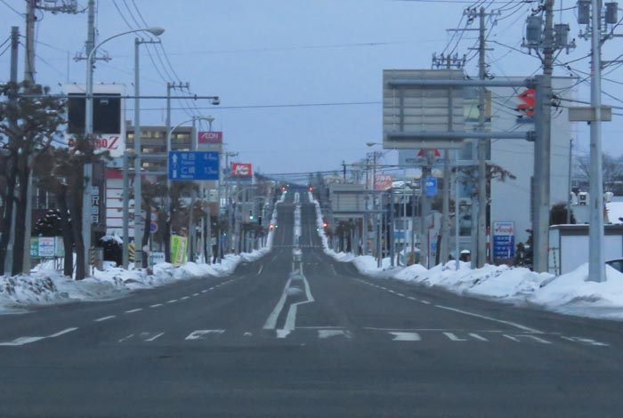 webnews今朝の北見/交差点から奥は常呂方面