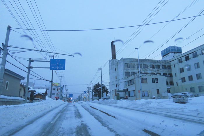 webnews今朝の北見/とん田通り、南大通り交差点から国道39号方向
