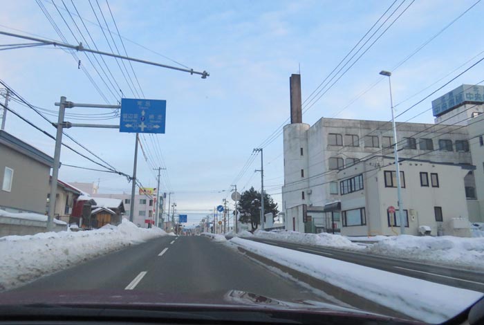 webnews今朝の北見/とん田通り、南大通り交差点から国道39号方向