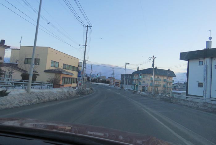 webnews今朝の北見/無加川橋を渡り南大通り交差点方向