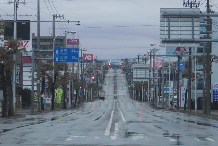 webnews今朝の北見/交差点から奥は常呂方面