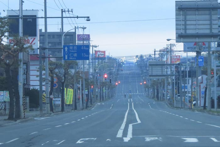 webnews今朝の北見/交差点から奥は常呂方面