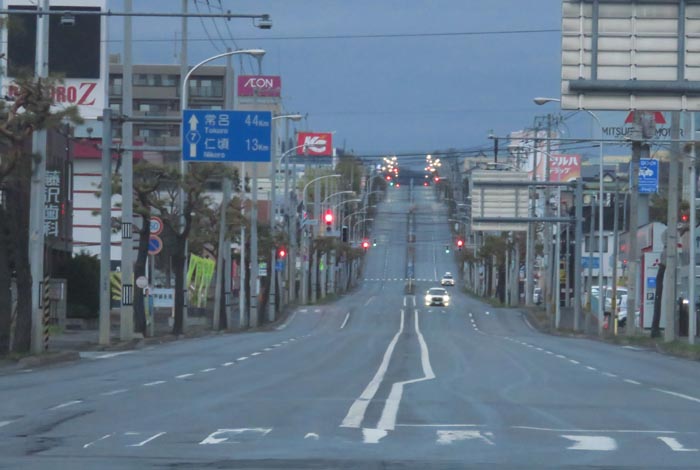 webnews今朝の北見/交差点から奥は常呂方面