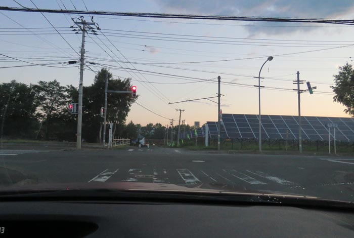 webnews今朝の北見/交差点から奥が無加川の右岸堤防