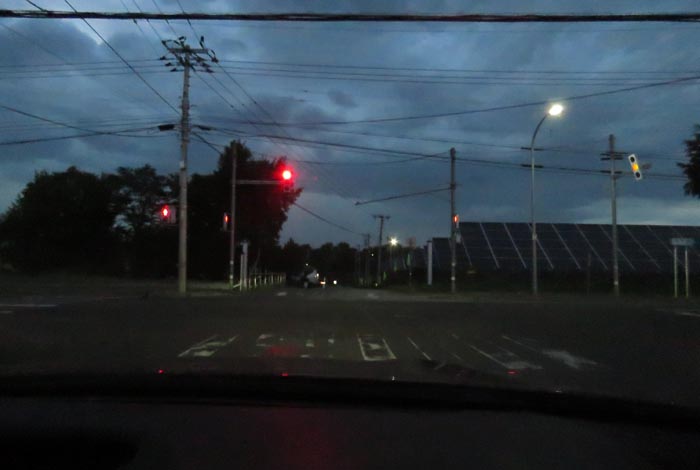 webnews今朝の北見/交差点から奥が無加川の右岸堤防