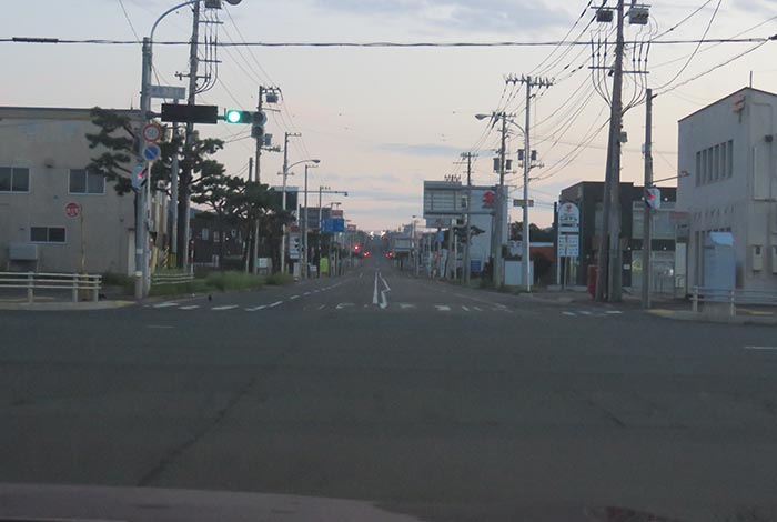 webnews今朝の北見/交差点から奥は常呂方面