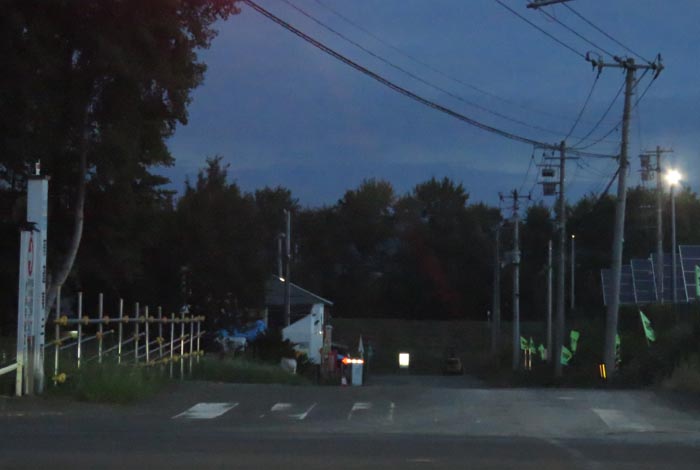 webnews今朝の北見/交差点から奥が無加川の右岸堤防