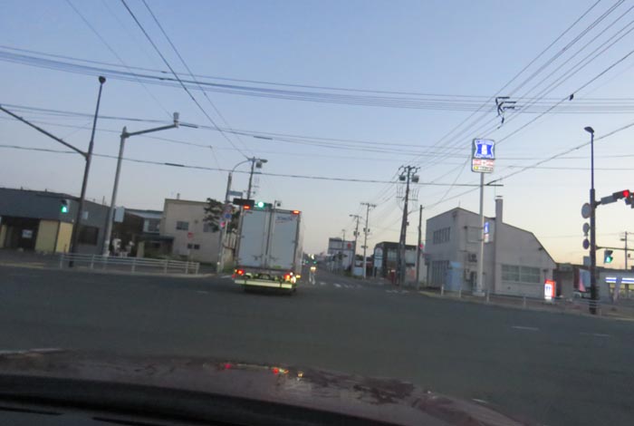 webnews今朝の北見/交差点から奥は常呂方面