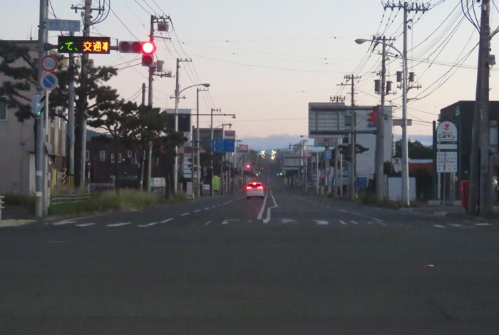 webnews今朝の北見/交差点から奥は常呂方面