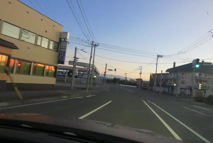 webnews今朝の北見/無加川橋を渡り南大通り交差点方向