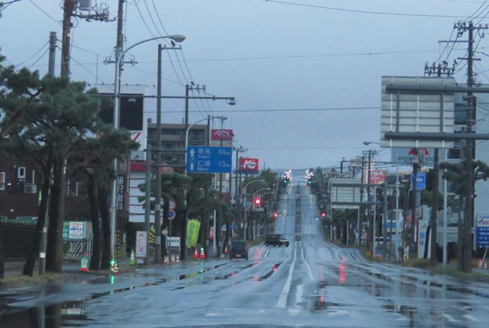 webnews今朝の北見/交差点から奥は常呂方面