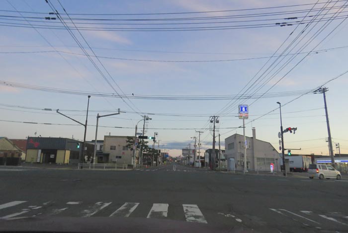 webnews今朝の北見/交差点から奥は常呂方面