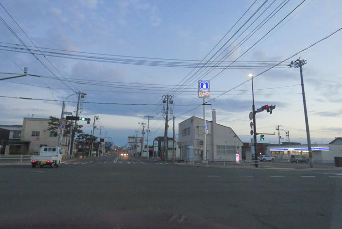 webnews今朝の北見/交差点から奥は常呂方面