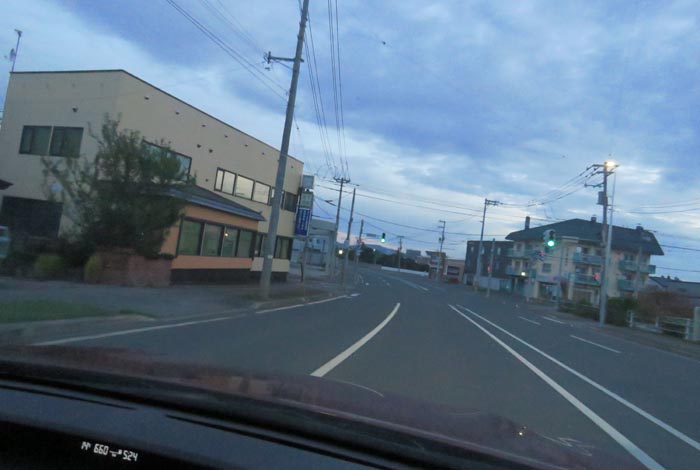 webnews今朝の北見/無加川橋を渡り南大通り交差点方向