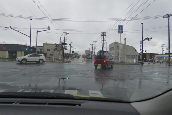 webnews今朝の北見/交差点から奥は常呂方面