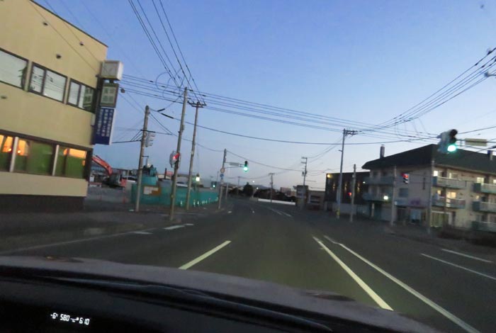 webnews今朝の北見/無加川橋を渡り南大通り交差点方向