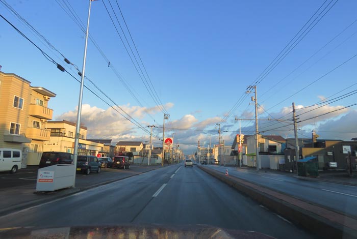 webnews今朝の北見/とん田通り、南大通り交差点から国道39号方向