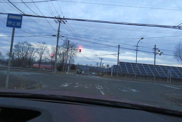 webnews今朝の北見/交差点から奥が無加川の右岸堤防