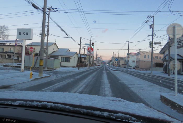 webnews今朝の北見/とん田通り、南大通り交差点から国道39号方向