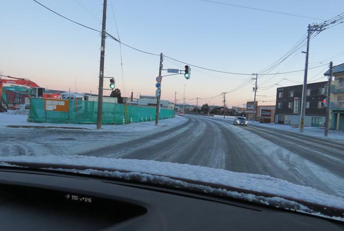 webnews今朝の北見/無加川橋を渡り南大通り交差点方向