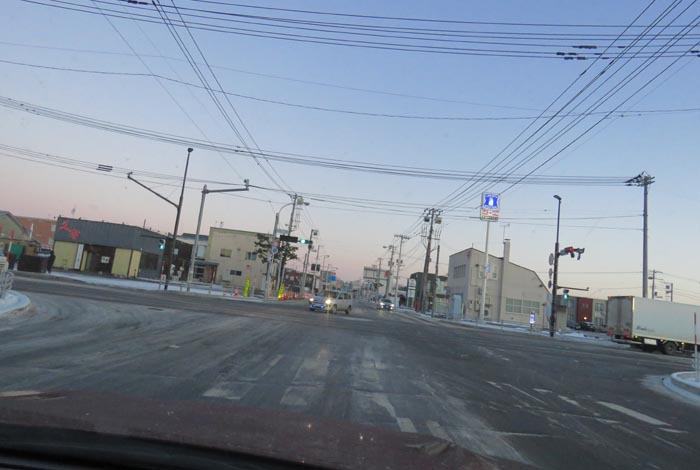 webnews今朝の北見/交差点から奥は常呂方面