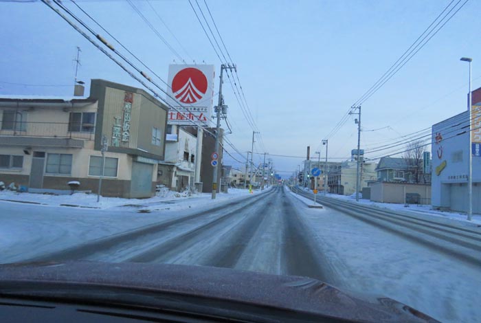 webnews今朝の北見/とん田通り、南大通り交差点から国道39号方向