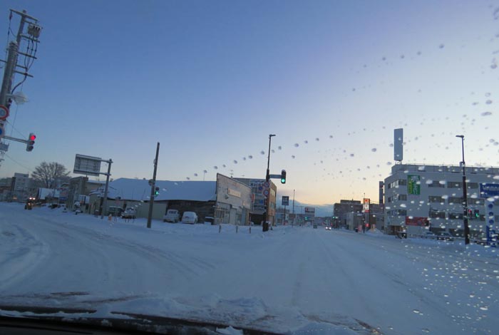 webnews今朝の北見/交差点から北4条通り側のパレスビル方向