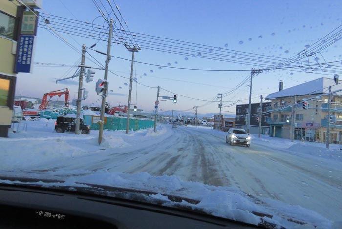 webnews今朝の北見/無加川橋を渡り南大通り交差点方向