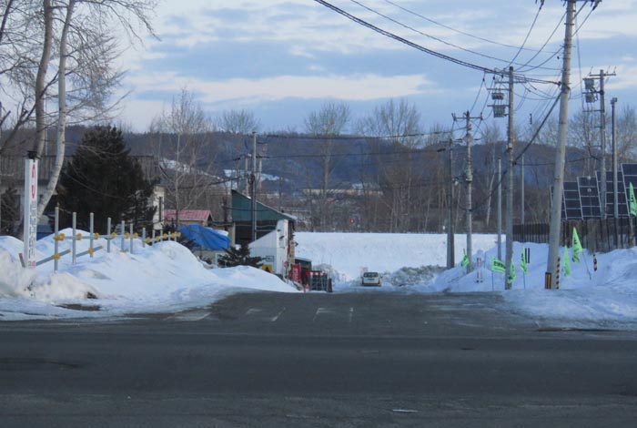 webnews�����̖k���^�����_���牜��������̉E�ݒ�h